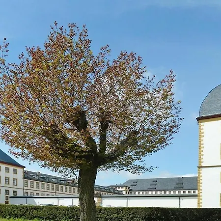 Schlossblick - Dmg07054-cya